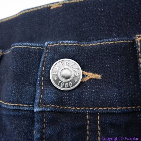 NEW Express relax‎ fit jeans, size 6 - Picture 13 of 13